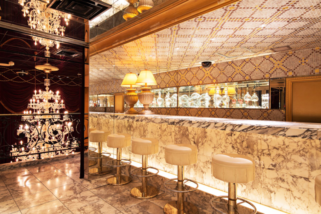 BAR COUNTER